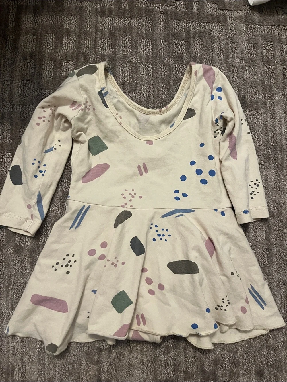 Alice + Ames Cream Long-Sleeve Dress Pastel Abstract Motif for Dance or ballet